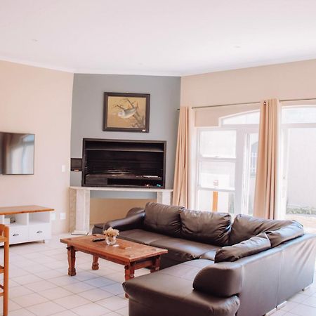 Desert Dreams Bed And Breakfast Cc Walvisbaai Buitenkant foto